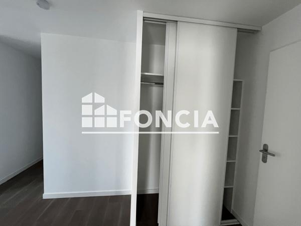 Location Appartement 2 pièces 64.44 m² - Laval 53000