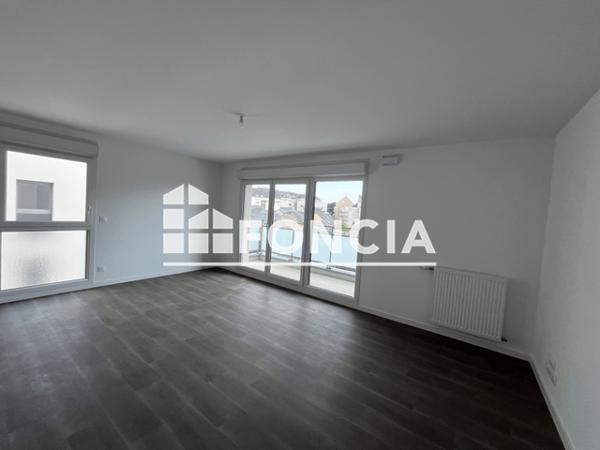 Location Appartement 2 pièces 64.44 m² - Laval 53000
