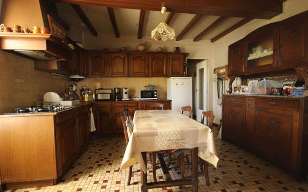 Maison à vendre    7 pièces •  Castétis