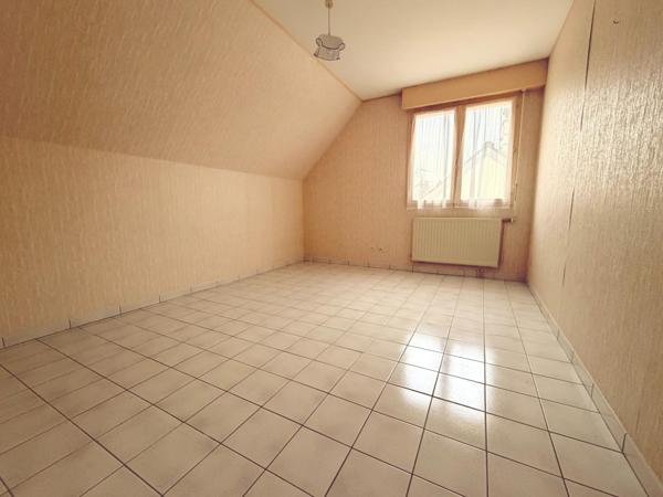 Maison à COULAINES, 72190 - 5 pièces 115m²