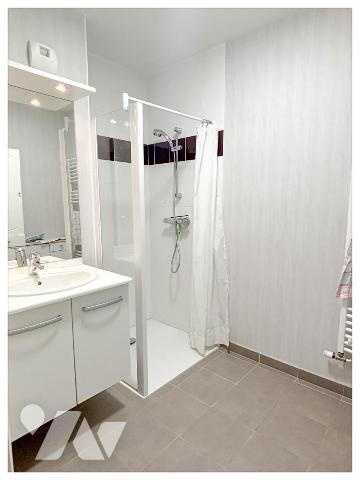 Appartement de type 3, avec balcon, cave et stationnement sécurisé