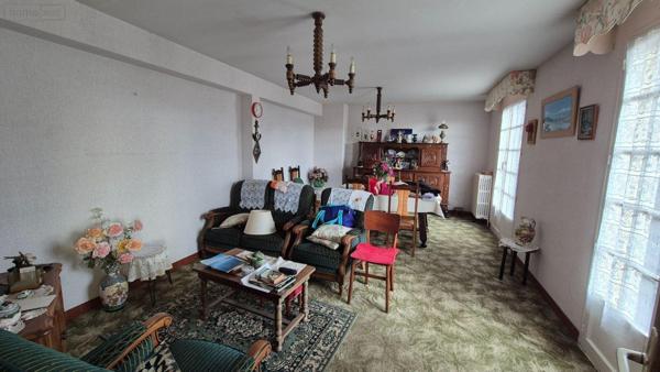 Pavillon à vendre à Gorron en Mayenne (53120), ref : 2890