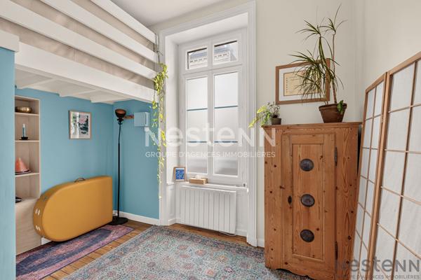 VENTE SAINT-BRIEUC  QUARTIER SAINT-MICHEL  APPARTEMENT RÉNOVÉ AVEC GRANDE TERRASSE ET STUDIO INDÉPENDANT