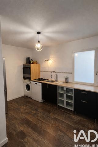 Appartement à vendre 2 pièces 56 m² Lambesc