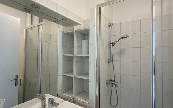 Appartement à louer    1 pièce • 23,29 m2 Saint-Ouen