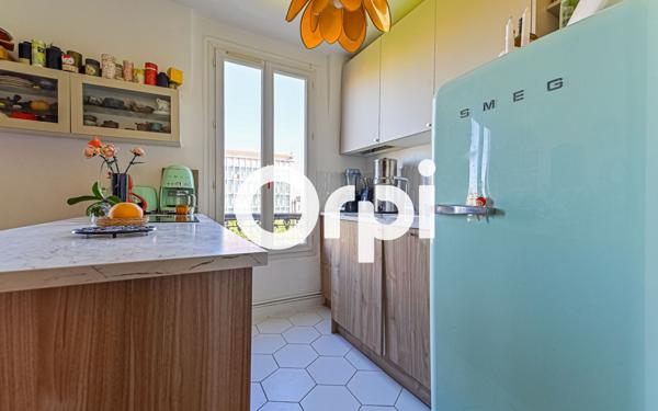 Appartement à vendre    2 pièces • 41,80 m2 Paris 12