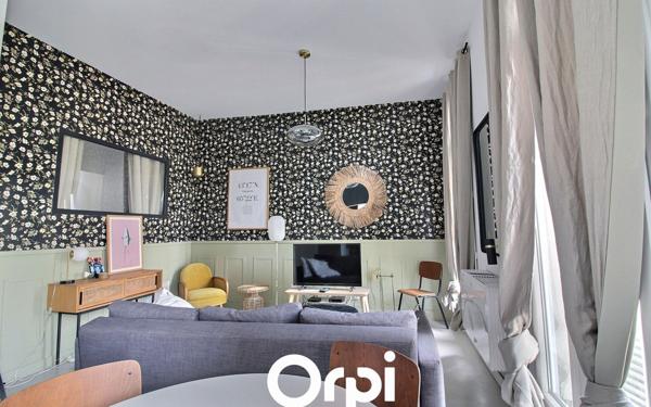 Appartement à vendre    2 pièces •  Marseille 7