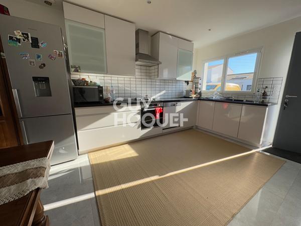 Maison neuve Saint Xandre 5 pièce(s) 114 m2 avec piscine