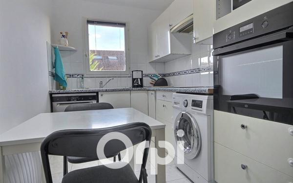 Appartement à louer    3 pièces • 75,40 m2 Chaville