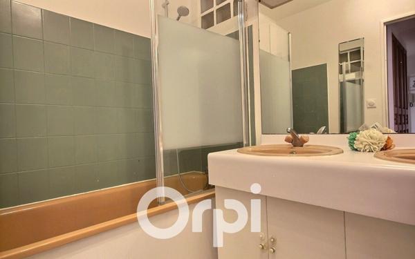 Appartement à louer    3 pièces • 75,40 m2 Chaville