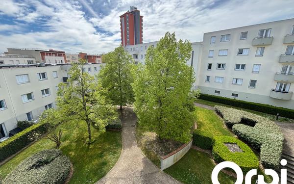 Appartement à louer    3 pièces • 68,69 m2 Élancourt