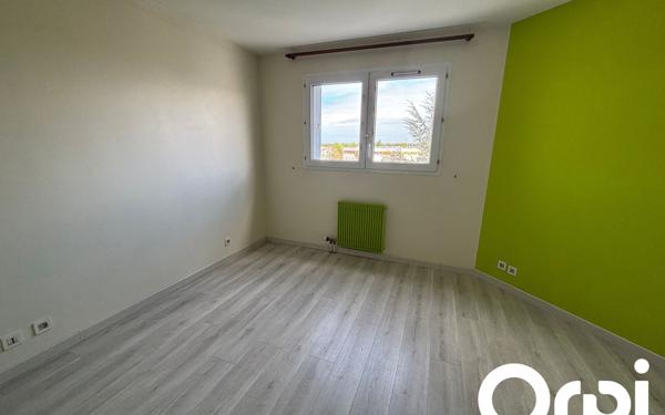 Appartement à louer    3 pièces • 68,69 m2 Élancourt