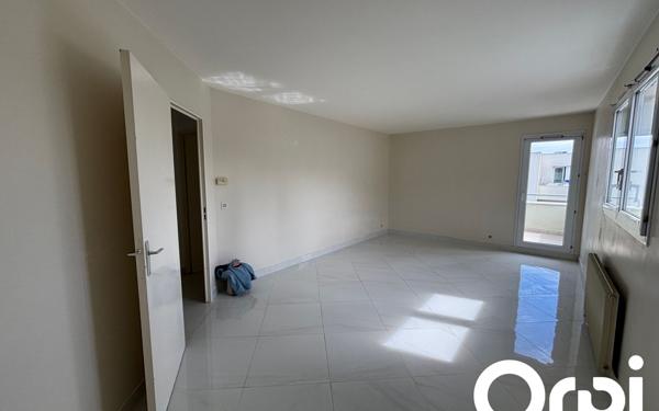 Appartement à louer    3 pièces • 68,69 m2 Élancourt