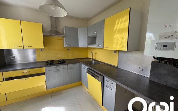 Appartement à louer    3 pièces • 68,69 m2 Élancourt