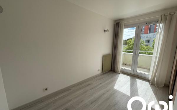 Appartement à louer    3 pièces • 68,69 m2 Élancourt