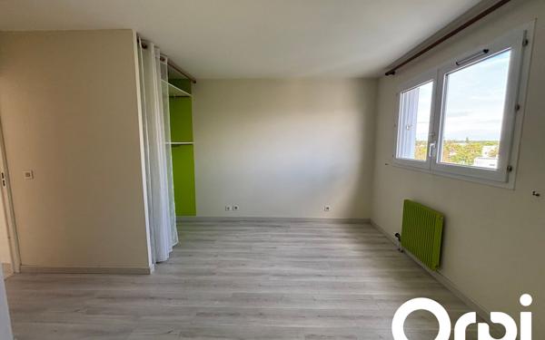 Appartement à louer    3 pièces • 68,69 m2 Élancourt