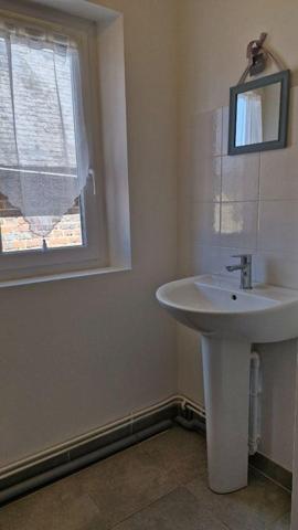 Maison de ville à louer à Neufchâtel-en-Bray en Seine-Maritime (76270), ref : LOCA/588 Centre