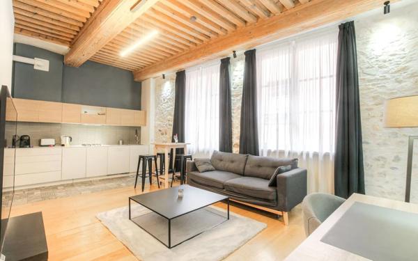 Appartement à louer    3 pièces • 70,87 m2 Lyon 5