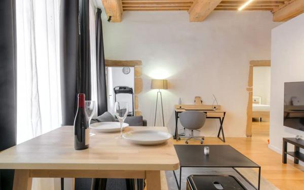 Appartement à louer    3 pièces • 70,87 m2 Lyon 5