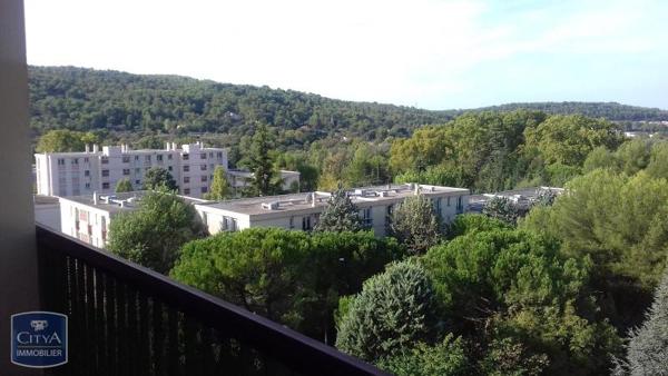 Appartement à louer 3 pièces 80m²