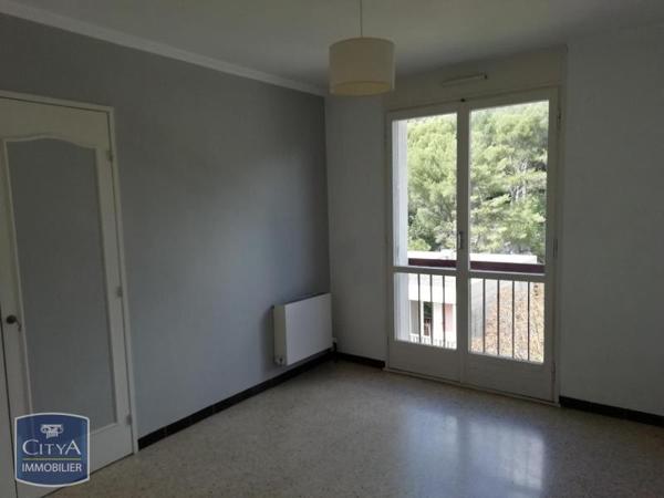 Appartement à louer 3 pièces 80m²