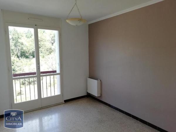 Appartement à louer 3 pièces 80m²