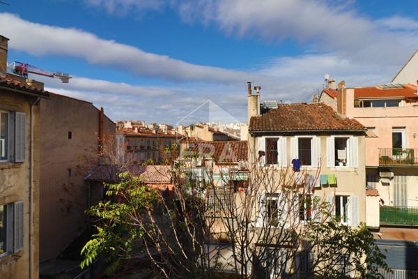 Location Appartement Marseille Type 2 de 38m2 Lumineux et calme secteur Blancarde
