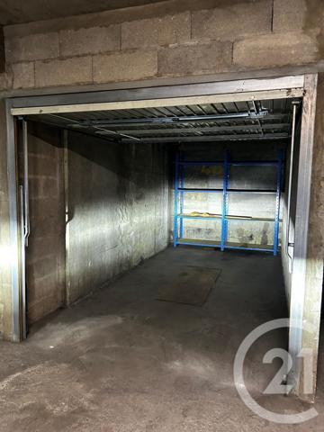 Parking à vendre  12 m2 LE KREMLIN BICETRE - 94