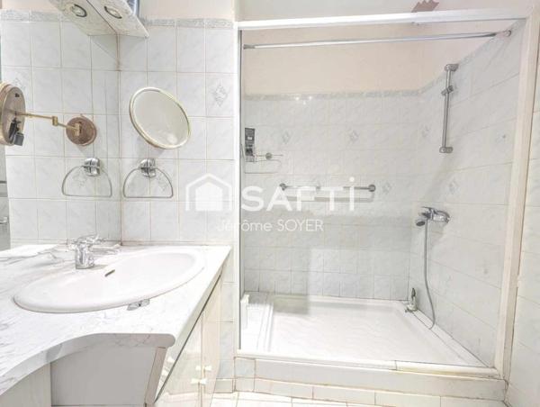 APPARTEMENT 60 M² AVEC TERRASSE ET PARKING COUVERT