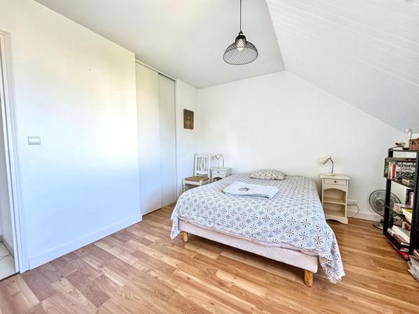 T4 DERNIER ÉTAGE -TERRASSE 50 m²-DOUBLE BOX-CAVE-ST SÉBASTIEN SUR LOIRE,  
Saint sebastien sur loire 44230