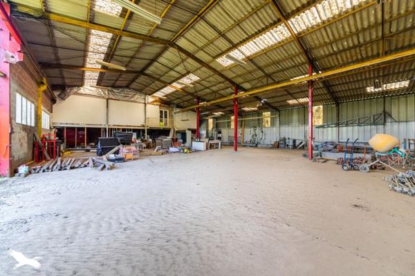 Maison à vendre |                                       Lafox |                                        8 pièces  |  213 m²