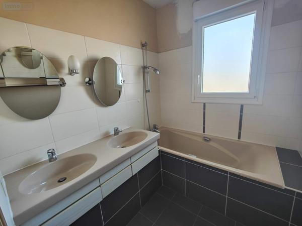 Appartement à vendre à Chantepie en Ille-et-Vilaine (35135), ref : 097/2737   
CENTRE