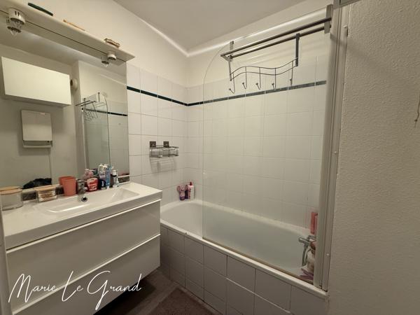 Appartement
         2 pièces
        - 51 m² Exclusivité 125 000 € *