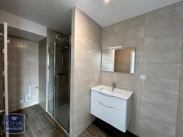 Appartement à louer 2 pièces 46.85m²