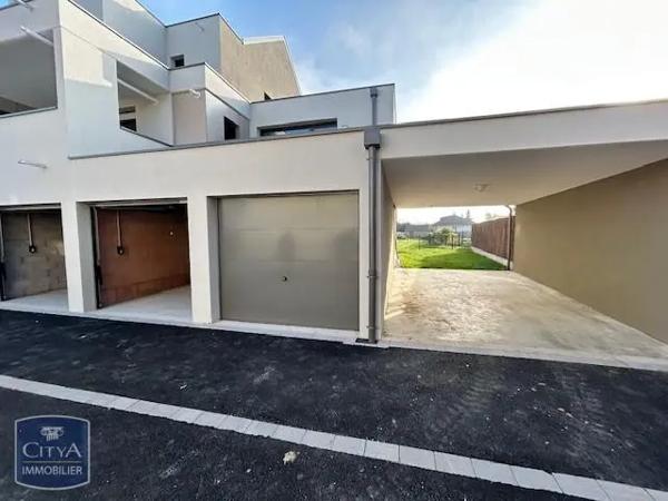 Appartement à louer 2 pièces 46.85m²