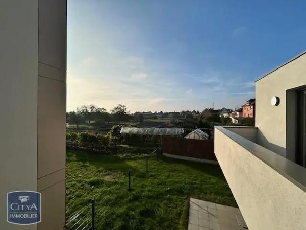 Appartement à louer 2 pièces 46.85m²