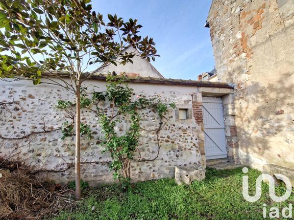 Maison à vendre 3 pièces 370 m² Saint-Benoît-sur-Loire