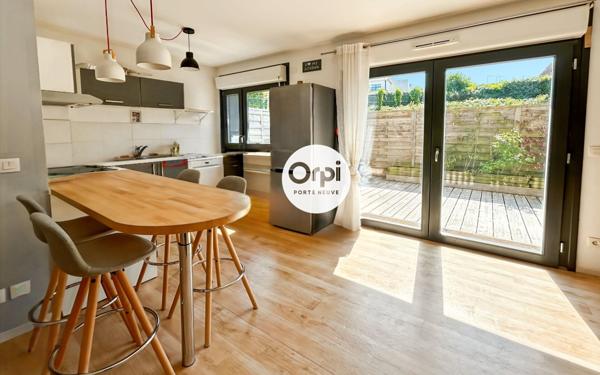 Appartement à vendre    3 pièces • 65 m2 Saint-Martin-Boulogne