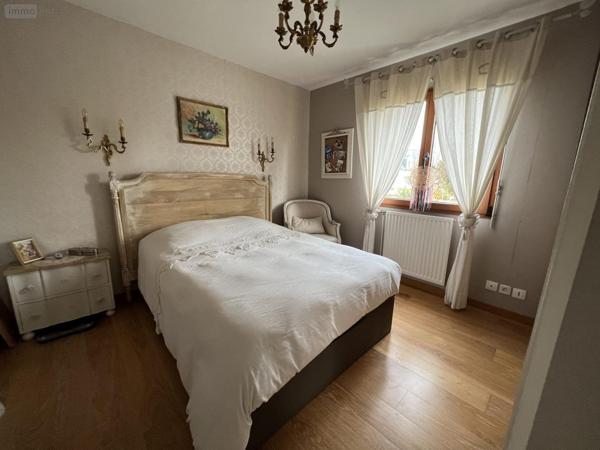 Maison à vendre à Châteaugiron en Ille-et-Vilaine (35410), ref : VM2463-35018