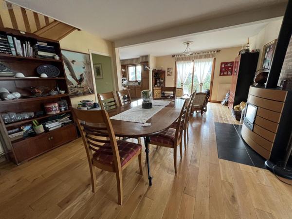 Maison à vendre à Châteaugiron en Ille-et-Vilaine (35410), ref : VM2463-35018