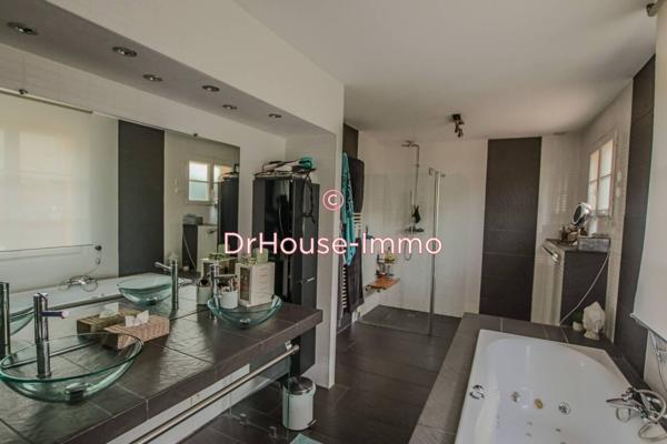 Maison à vendre 8 pièces de 202 m²
