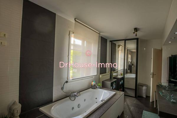 Maison à vendre 8 pièces de 202 m²