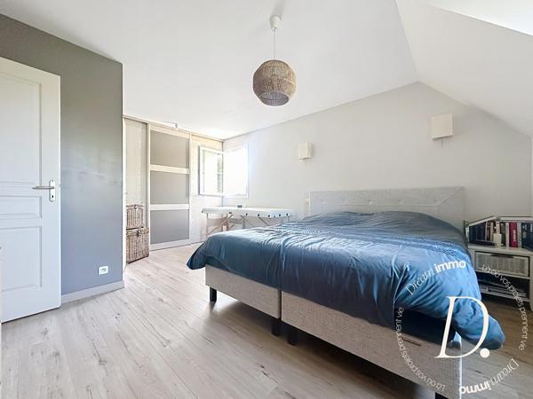 UNE MAISON SUR SOUS-SOL TOTAL QUI COCHE TOUTES LES CASES : VOLUMES, PISCINE, SOUS-SOL, CALME ET AUCUN TRAVAUX !