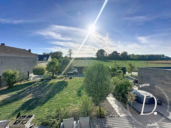 UNE MAISON SUR SOUS-SOL TOTAL QUI COCHE TOUTES LES CASES : VOLUMES, PISCINE, SOUS-SOL, CALME ET AUCUN TRAVAUX !