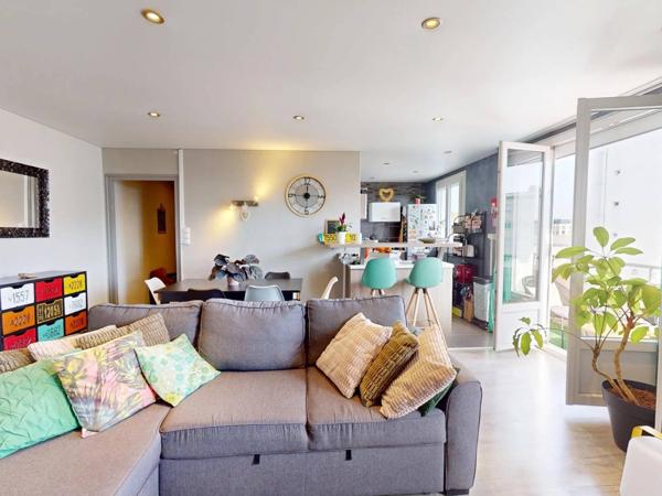 Appartement de Type 4 avec balcon et Garage, Ascenseur