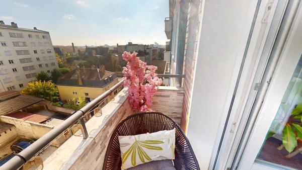 Appartement de Type 4 avec balcon et Garage, Ascenseur