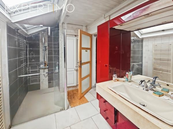 Massy (91300) Maison principale + Maison en lot arrière édifiée sur une parcelle de 387 m²