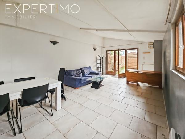 Massy (91300) Maison principale + Maison en lot arrière édifiée sur une parcelle de 387 m²