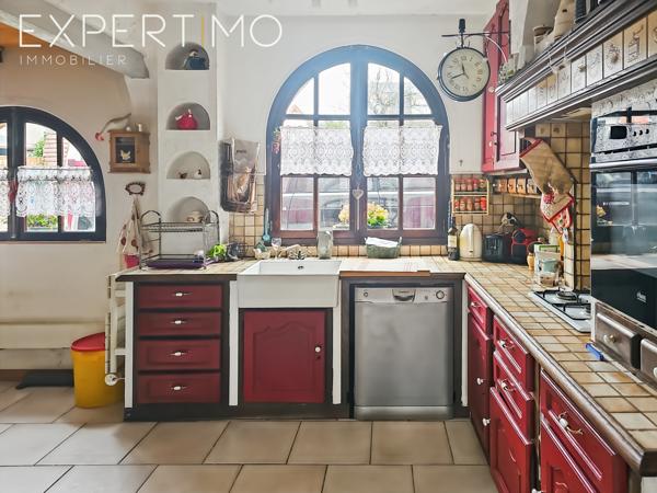 Massy (91300) Maison principale + Maison en lot arrière édifiée sur une parcelle de 387 m²