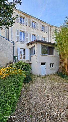 Maison Niort 9 pièces 195 m²
